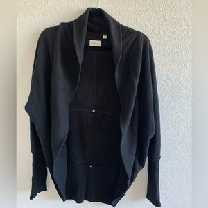 Aritzia Wilfred Diderot sweater in black size xs